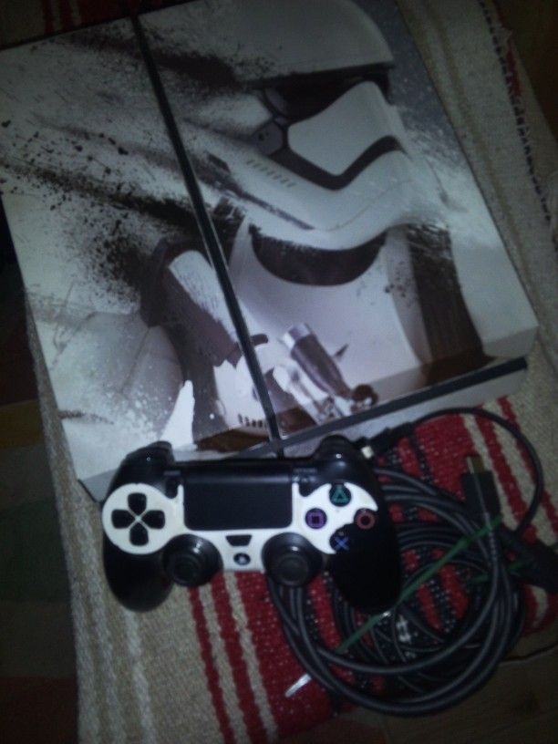 PS4 With Controller (Star Wars)