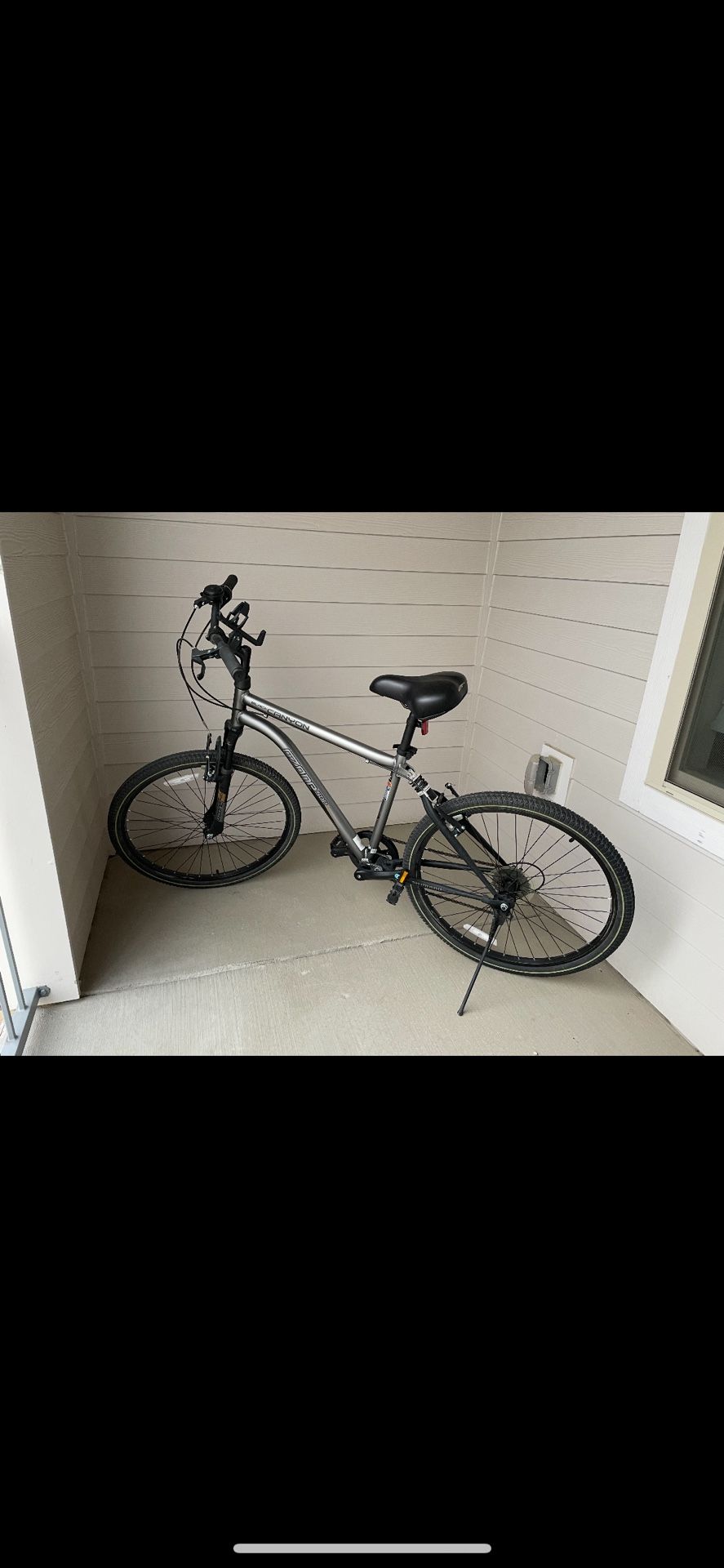 Ozone 500 Mens Black Canyon 26 Inch Bike