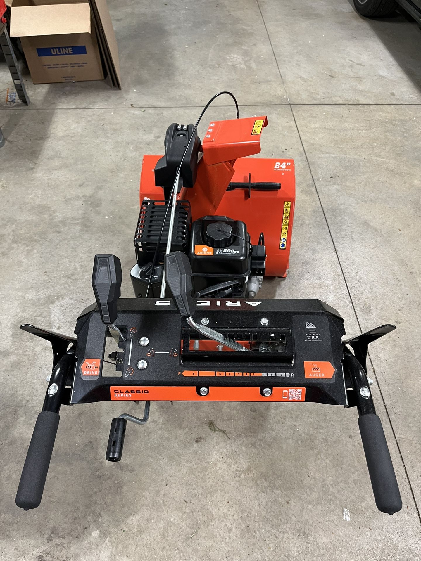 Ariens Classic 24 in. 208 cc Two Stage Gas Snow Blower Electric Start