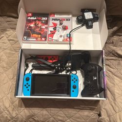 Nintendo Switch Mario Kart 8 Edition W/ 2 games and more 