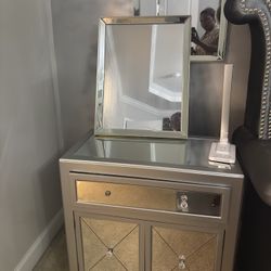 Two Set Of Mirrors And Two Set Of Night Stand Table 