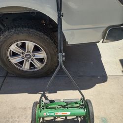 Push Lawn Mower 16 Inch Scotts 