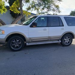 2004 Ford Expedition