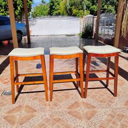 3 Barstools 