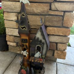 Haunted Black Cat Castle Halloween 2000 Metal Painted House