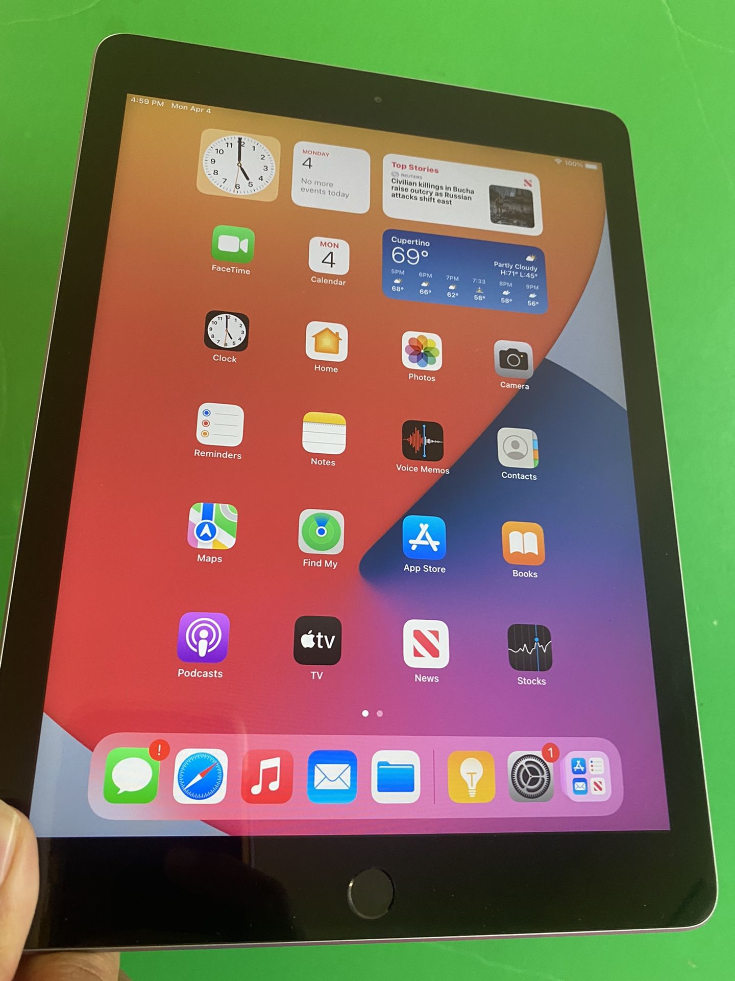 64GB Apple IPad Air 2 (9.7” Retina / Touch ID / Latest iOS 15