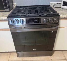 LG Gas stove