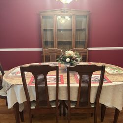 Dinning Room Table/Chair and China Cabinet