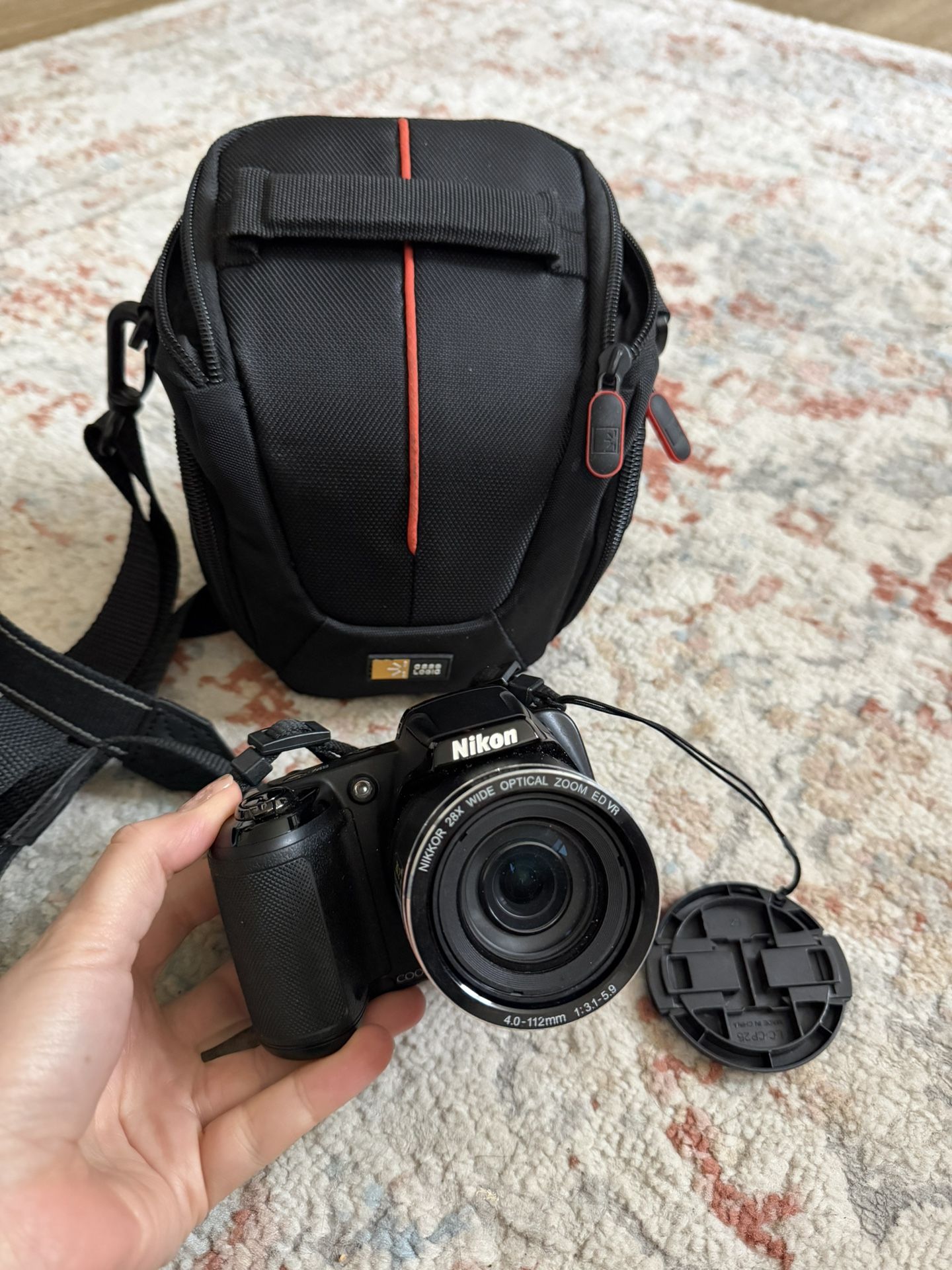 N ikon Coolpix L340 20.2 MP Digital Camera with 28x Optical Zoom and 3.0-Inch LCD (Black