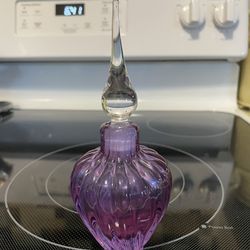Vintage Amethyst Art Glass Perfume Bottle Withe Stopper. 
