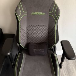 Secret lab Lamborghini Chair