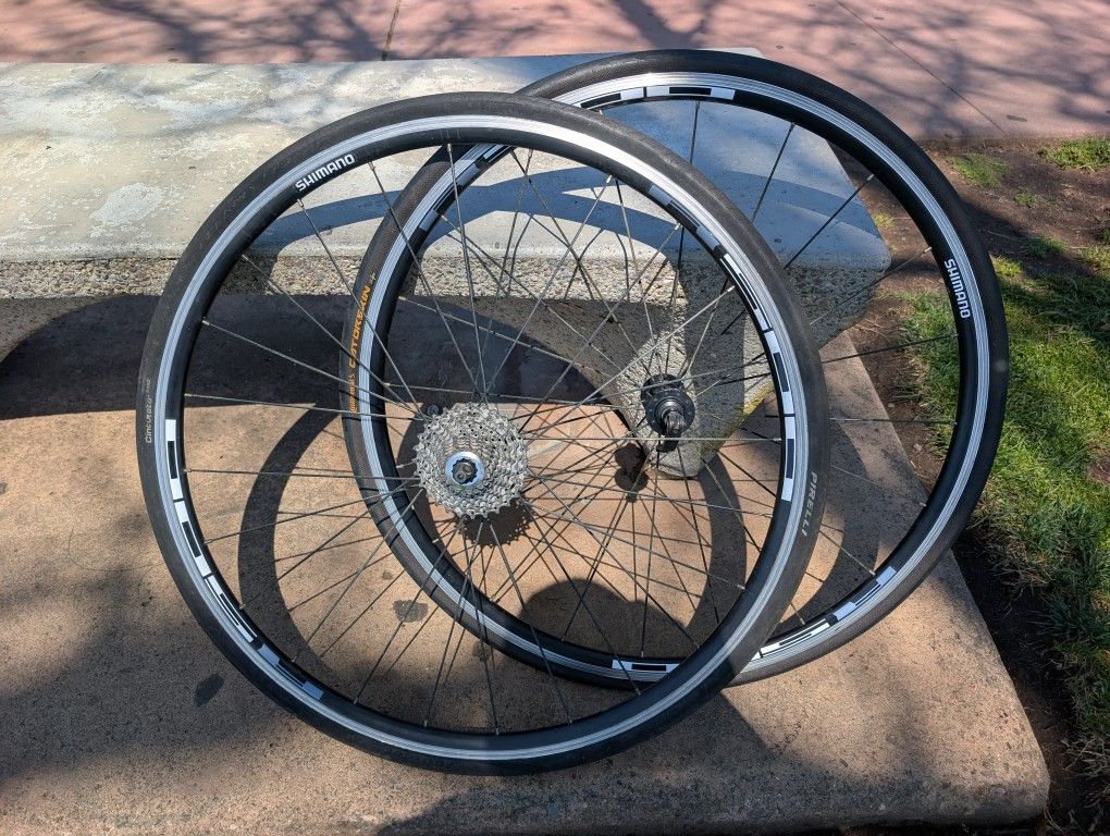 Shimano R500 Road Bike Wheel Set With Ultegra Cassette