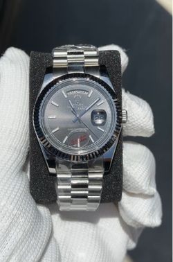Men’s watch $300
