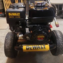DEWALT DXPW3(contact info removed) PSI 2.5 GPM HONDA GX200 Cold Water Professional Gas