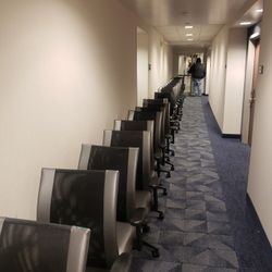 SILVER/BLACK MESH OFFICE CHAIRS (OVER 100)