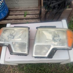 Headlight Assembly Set - 2009-2014 Ford F150