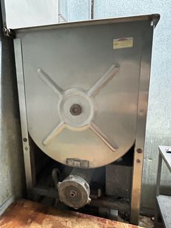 Commercial Meat Grinder