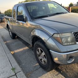 2006 Nissan Frontier 4x4 Crew Cab