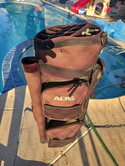 ADS miller's golf bag.14 way sectional. Two of the holes are worn
