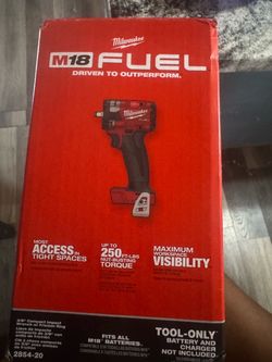 Milwaukee m18. 3-8 impact