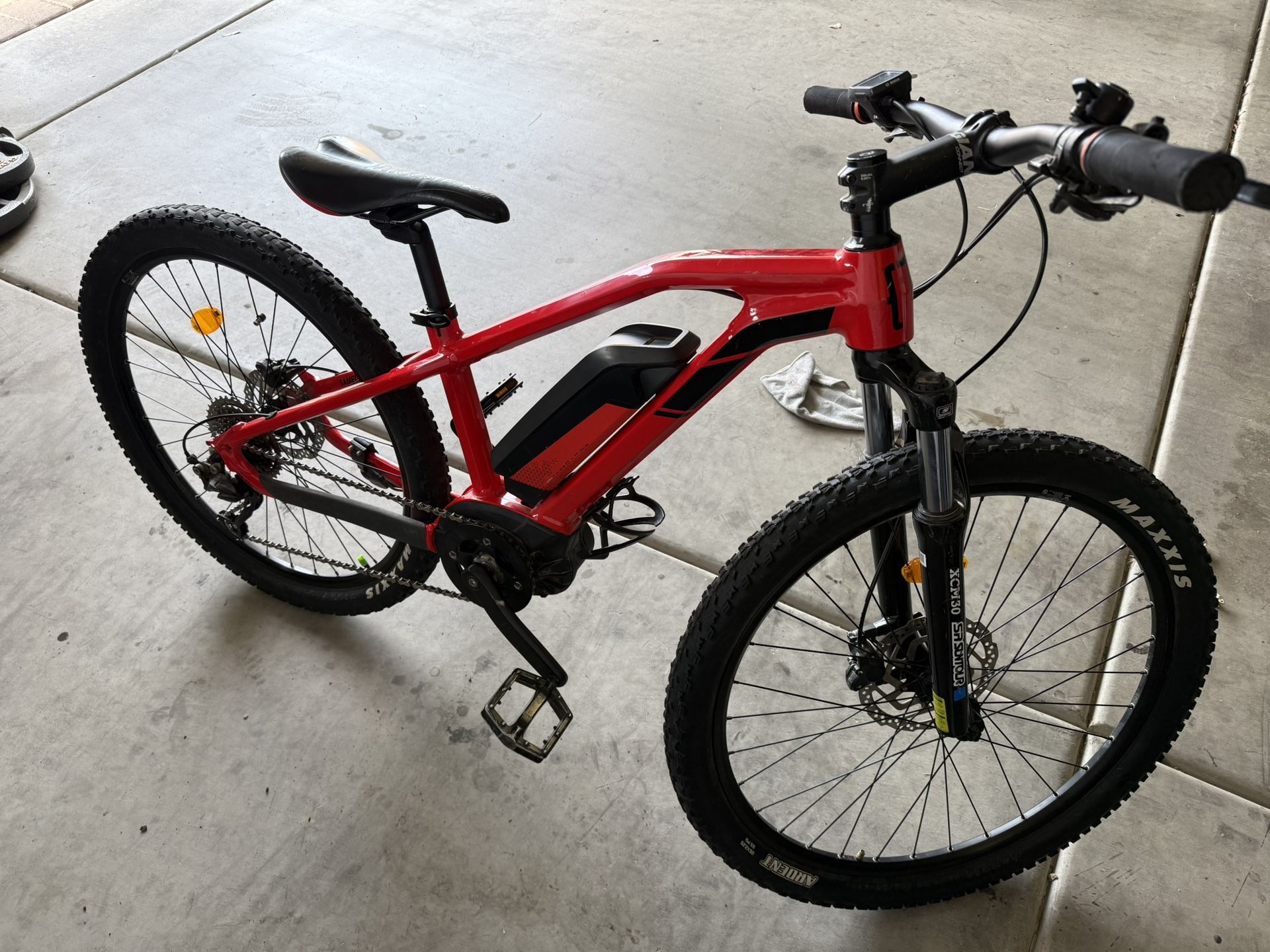 Kids Mountain E-bike In great Shape