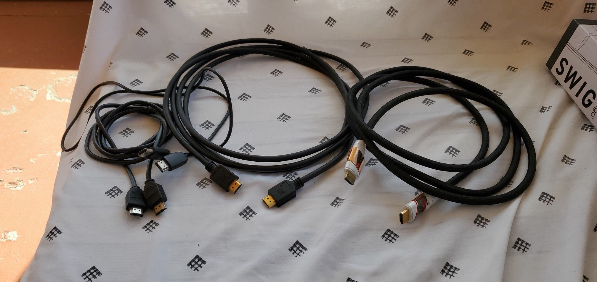 4 hdmi cables