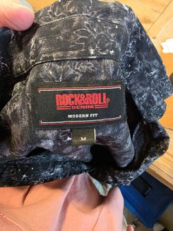 Rock and roll denim size, medium pearl.Snap button up shirt