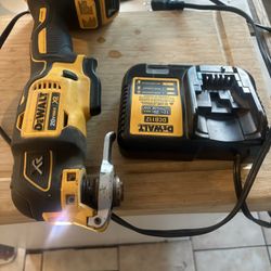 Oscillating Multi Tool, Battery And Battery Charger