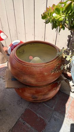 Water hose holder pots