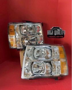 Chevy Silverado 2007-2013 headlight