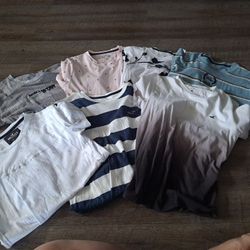 Holister T Shirts XS