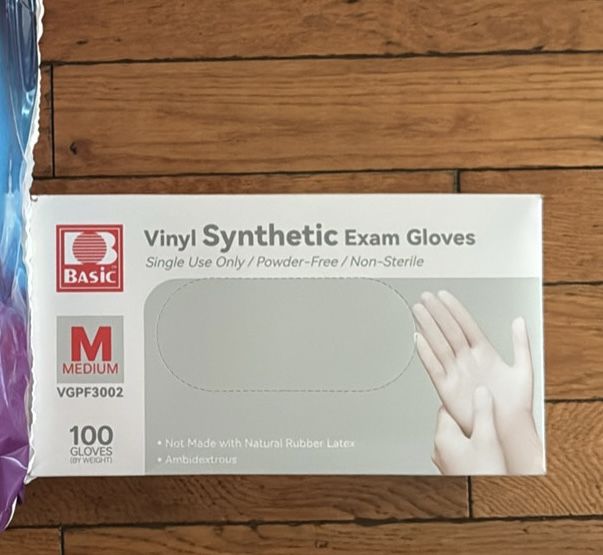 Medium Vinyl Gloves