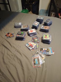 Tons Of Sports Cards Available. Offers!!!