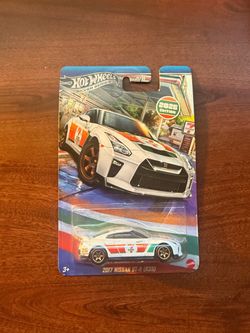 Hot Wheels 2017 Nissan GT-R R35 Series 7-Eleven Edition Hot wheels