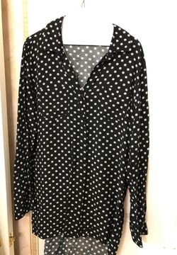 Black / white long sleeves tunic style blouse