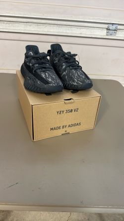 YEEZY Boost 350 V2