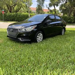 2020 Hyundai Accent SEL Sedan