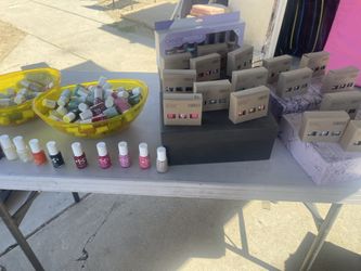 100 Nail Polishes For $50