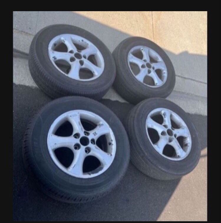 4 X 215/65r16 5x4.5 5x114.3 Stock Sienna  Camry  Rav4 Civic Accord Kia Hyundai Elantra rims Wheels Tires!!!!!!