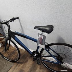 Hyper Bike Aluminum 28 700 21 Speed Like New Ready To Ride 