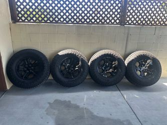 OEM Chevrolet Silverado 18” z71 Rims