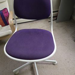 IKEA swivel Chair ( Purple)