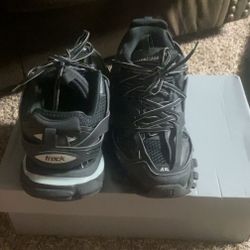 BALENCIAGA tracks size 12