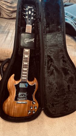 Gibson Exclusive SG Standard Electric Guitar (with Soft case) serial number provided