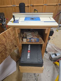 Roll away router (imcluded) table with drawer
