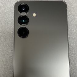 Unlocked Samsung S25 128GB- Potranco Rd 