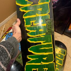 Creature 9.0” Logo Spray Skate Deck 