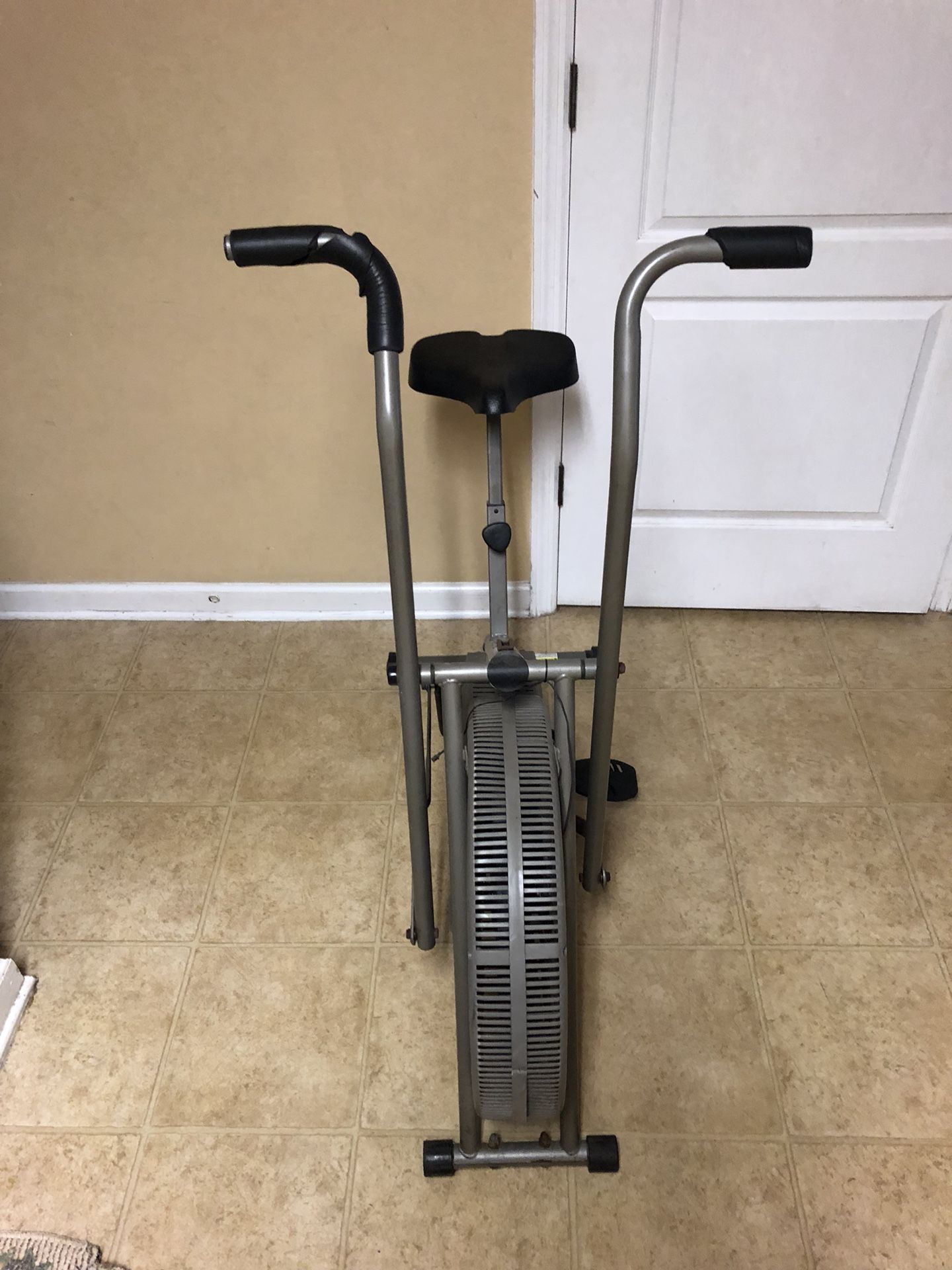 Body Fit Exercise Bike by Sports Authority Luxury Used Body Fit by Sports Authority Bf 1106