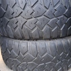  2 used tires 35x12.50r17 mickey Thompson 🤑 free Installation and balance ‼️ 👌 