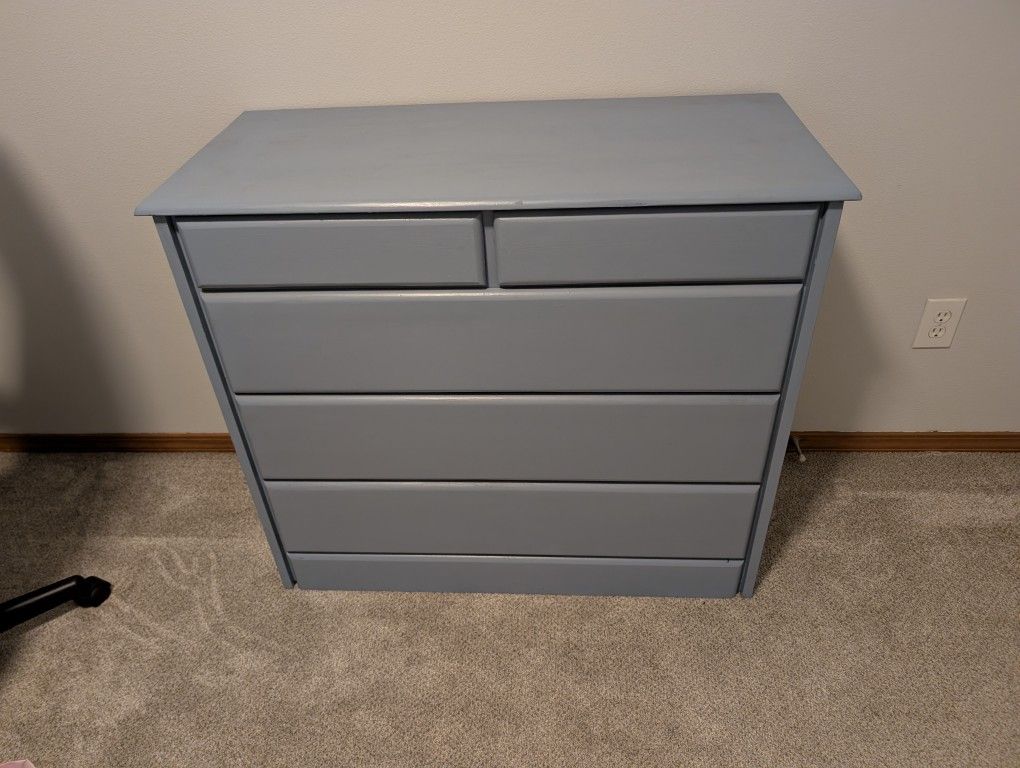 5 Drawer Dresser